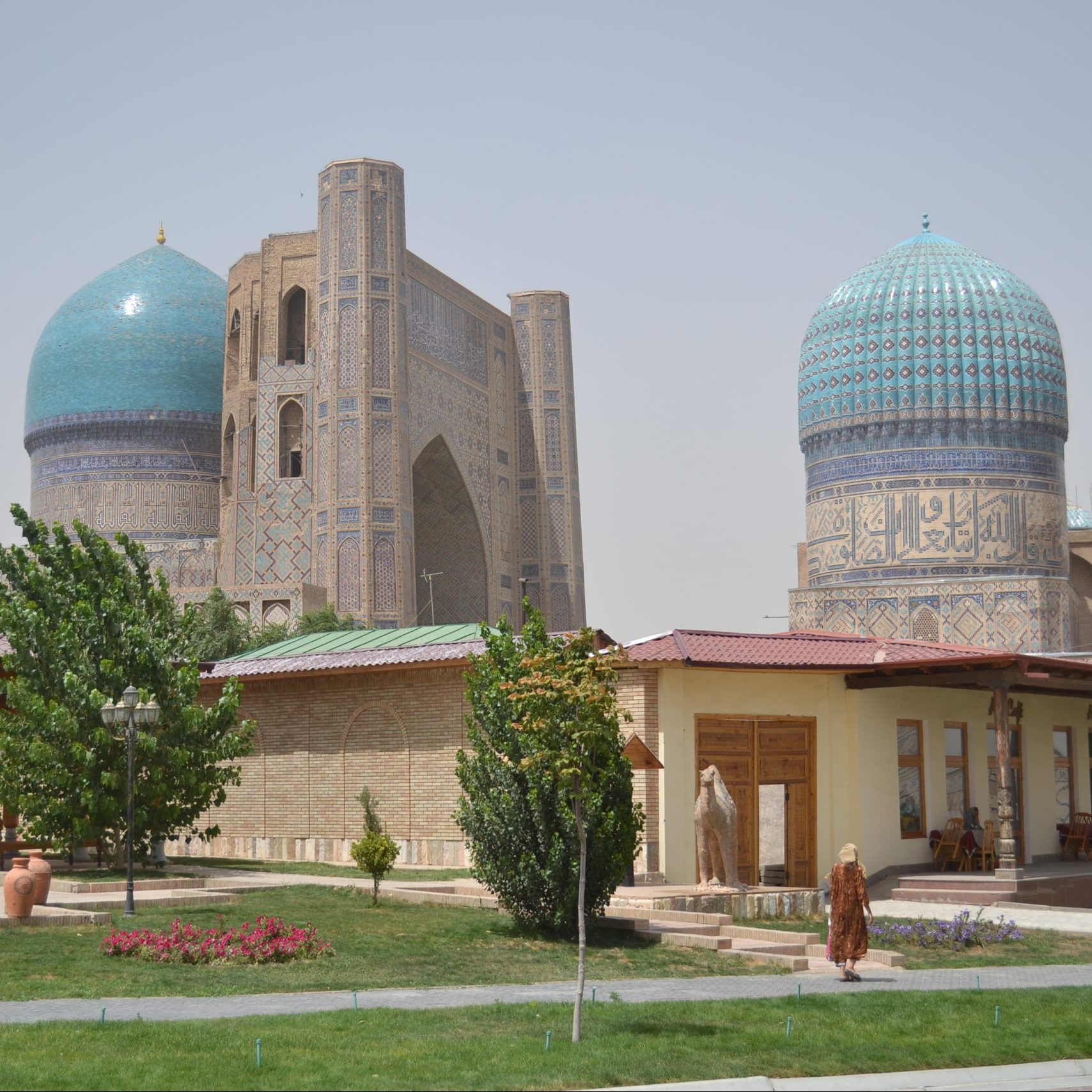 Samarkand (Bibi-Khonum Mosque)